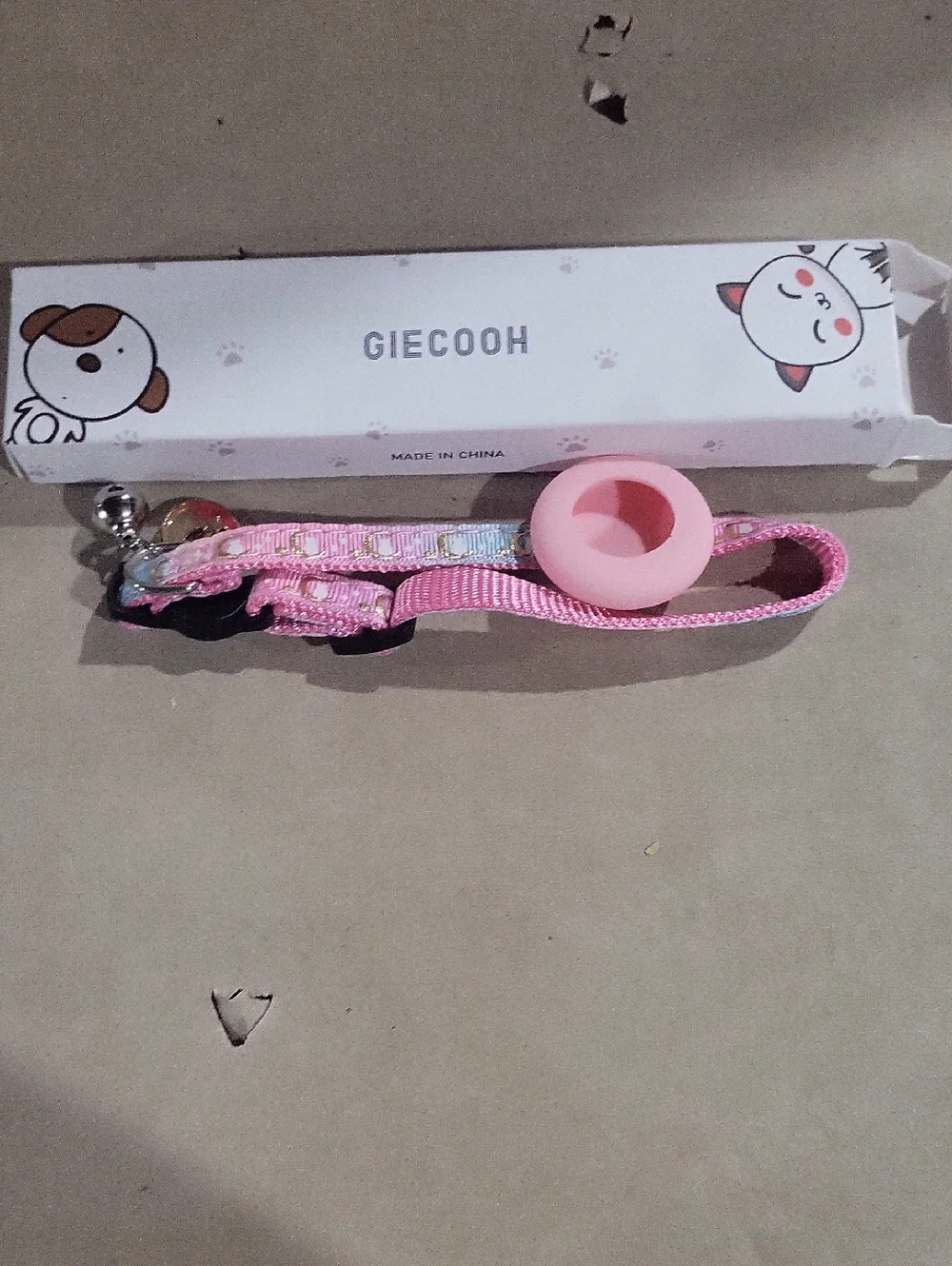 Pink Cat/Dog Pet Collar with Bell and Silicone Air Tag Holder